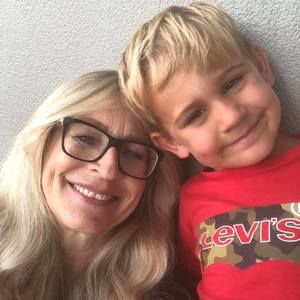 Meet your Posher, Sandra